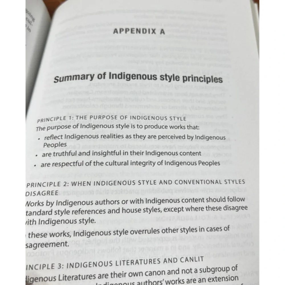 Elements‎ of Indigenous Style: A - Paperback, by Younging PhD Gregory - Good